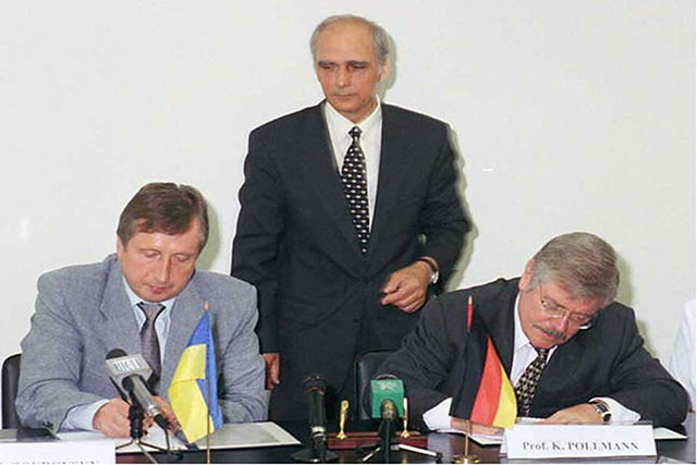 2002.05.27 Підписання угоди про створення спільного факультету ректорами університетів - партнерів