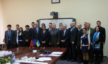 2016.04.02 Зустріч з представниками Зони економічного та технологічного розвитку м. Ліньї (КНР)