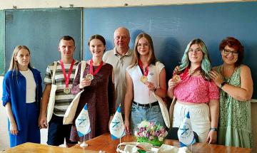 Prizewinners of the MAN competition with their scientific supervisors