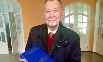 Володимир Юхимович Угольніков