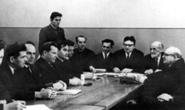 КПІ - 1968. Засідання Вченої ради РТФ. Третій справа В.В.Огієвський