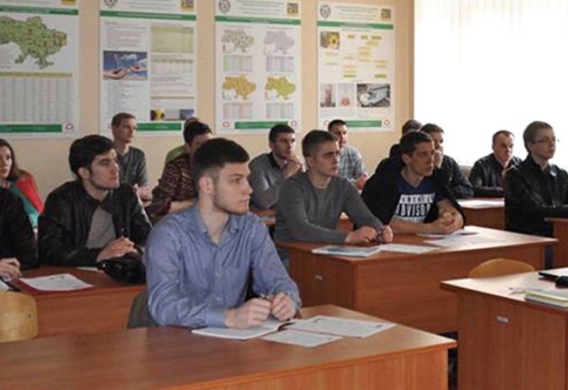 2015.06.06-09 захист проектів слухачі курсу "МіМ (маркетинг та менеджмент) фахівець"