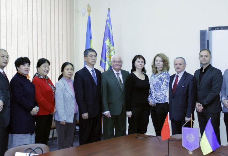 2017.12.13 Візит керівників Департаментів Народного уряду провінції Гуандун