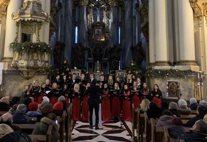 2019.01.01  Всеукраинский Рождественский фестиваль "Большая коляда" во  Львове