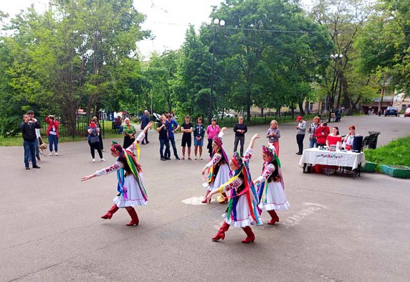 Soloists of the Polytechnic Folk Dance Ensemble perform