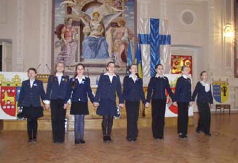 2007.12.06 урочисте зібрання з цікавою концертна програма за участі учнів Скандинавської гімназії