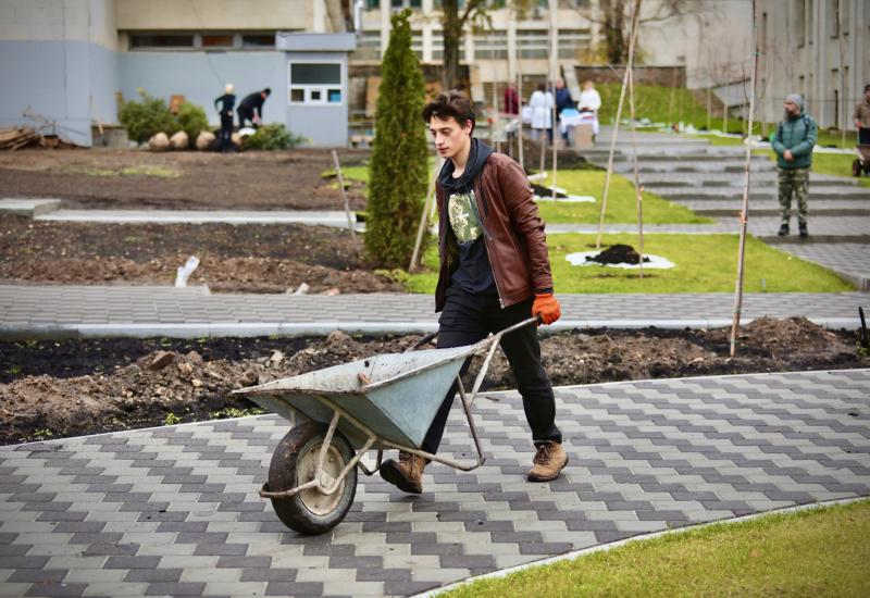 Polytechnicians Are Planting a New Park