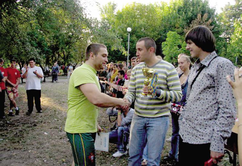 2009.09.22 Перетягування канату - учасники, команди і переможці