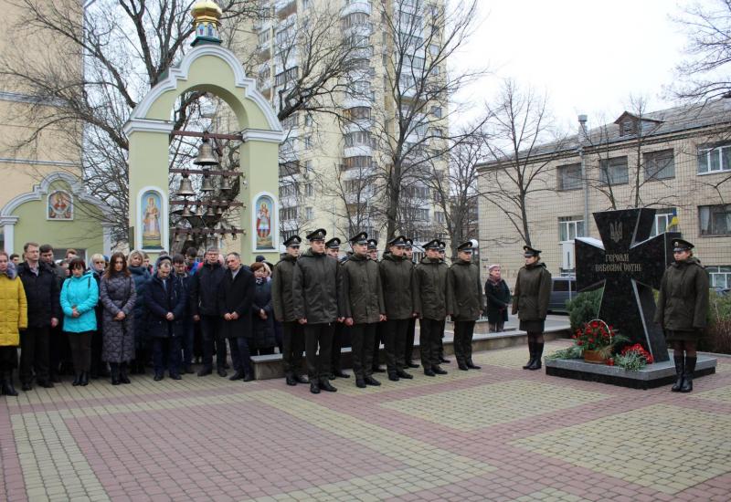 2020.02.20 Хвилина мовчання біля пам’ятника Героям Небесної Сотні 