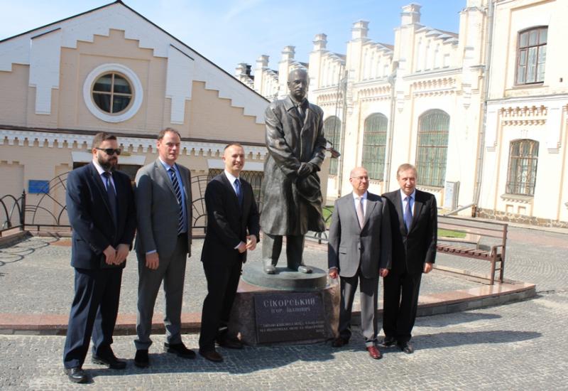 2019.06.04 Візит делегації Інституту оборонного аналізу (США)