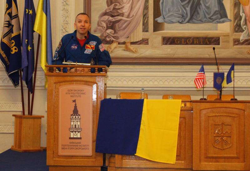 2018.03.15 Зустріч з астронавтом Рендольфом Джеймсом  Брезніком