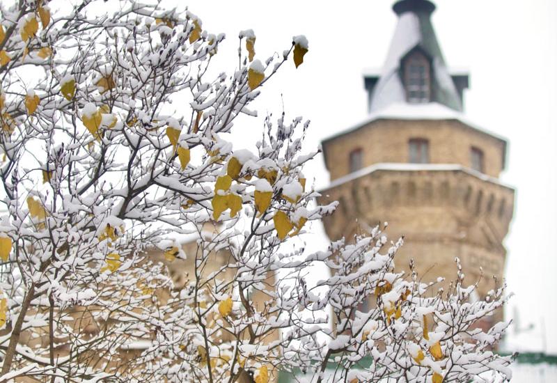 Вежа першого корпусу КПІ взимку