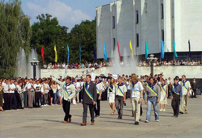 2005.08.29 На площі Знань – кращі спортсмени