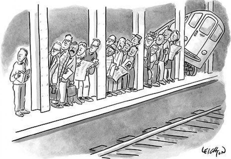 Формула безпеки | http://jokideo.com/hate-it-when-this-happens-while-waiting-for-a-train/