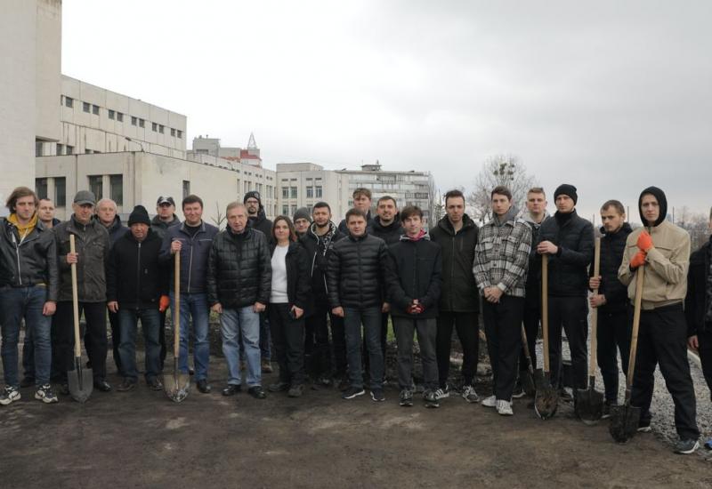 22.04.2022 КПІшники висаджують власний парк