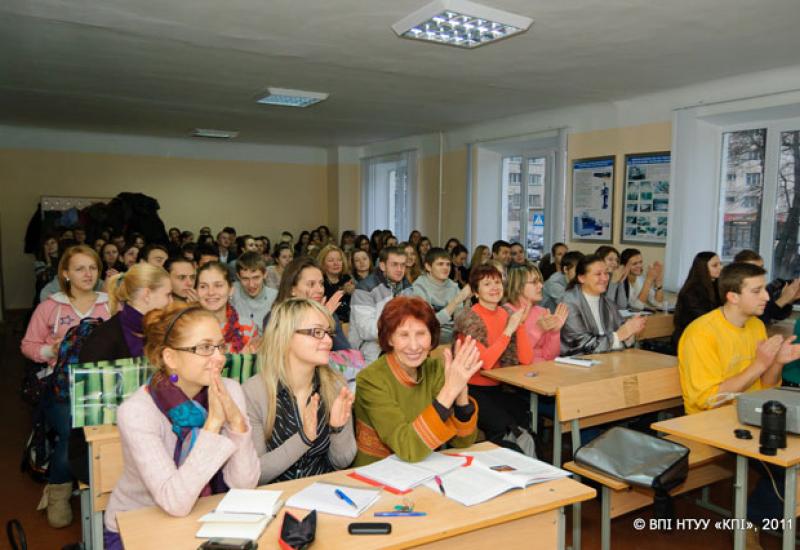 2011.12.08 Презентація «Українського  тлумачного словника видавничо-поліграфічної справи»