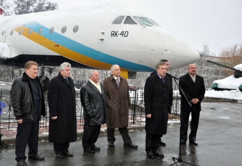 2012.12.06 The opening of the science lab - flight