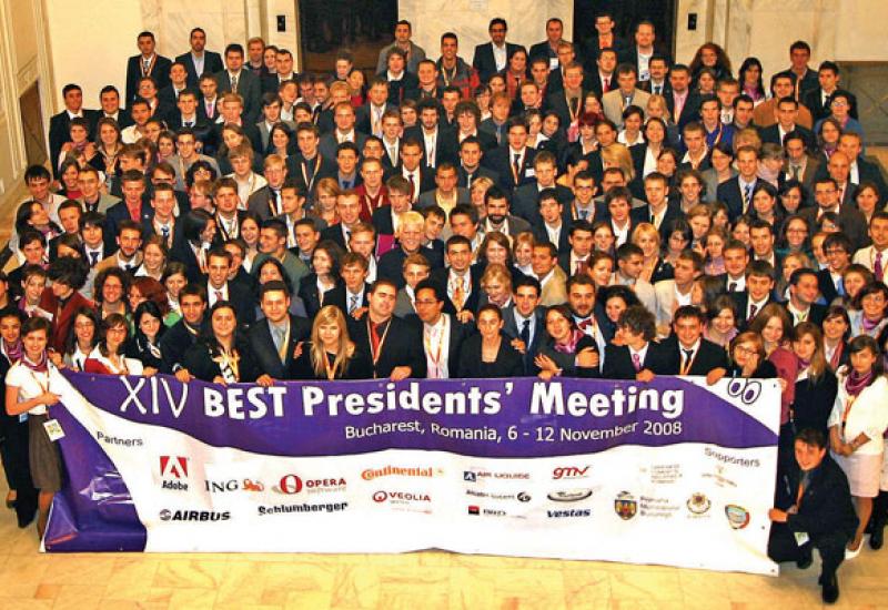 2009. BEST відкриває Європу